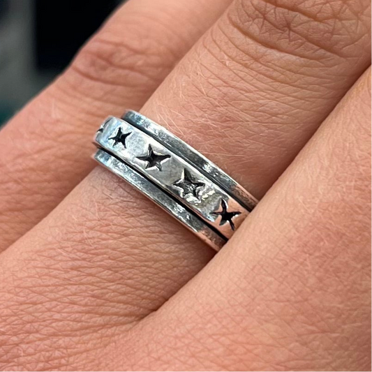 Sterling Silver Starry Spinner Ring - L