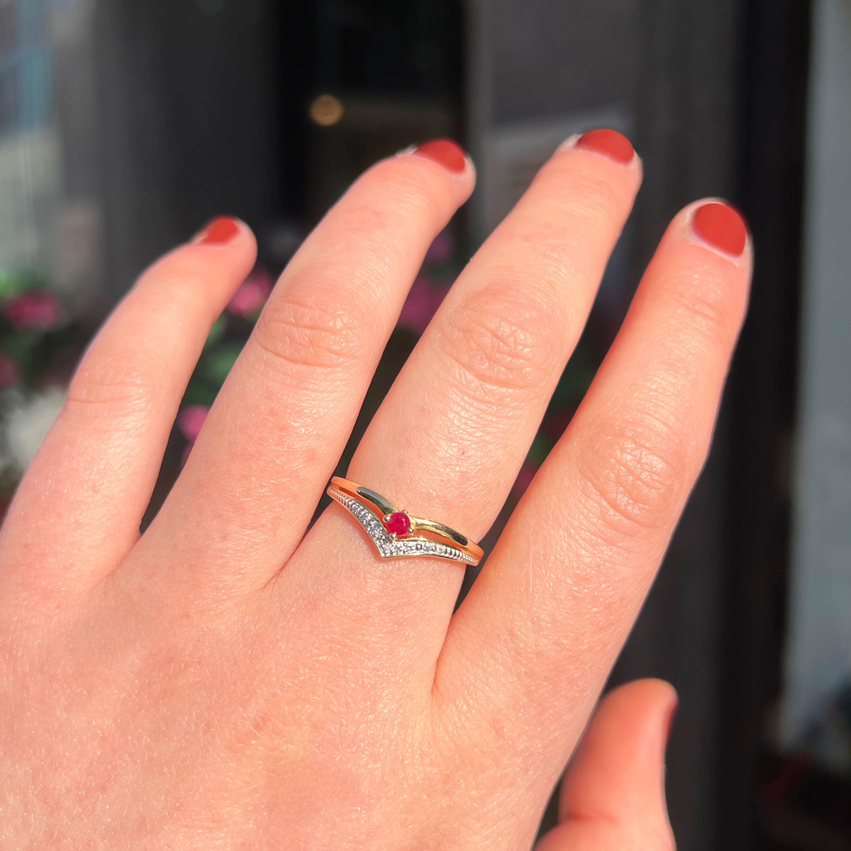 Vintage Ruby 9ct Yellow Gold Wishbone Stacking Ring | Size P
