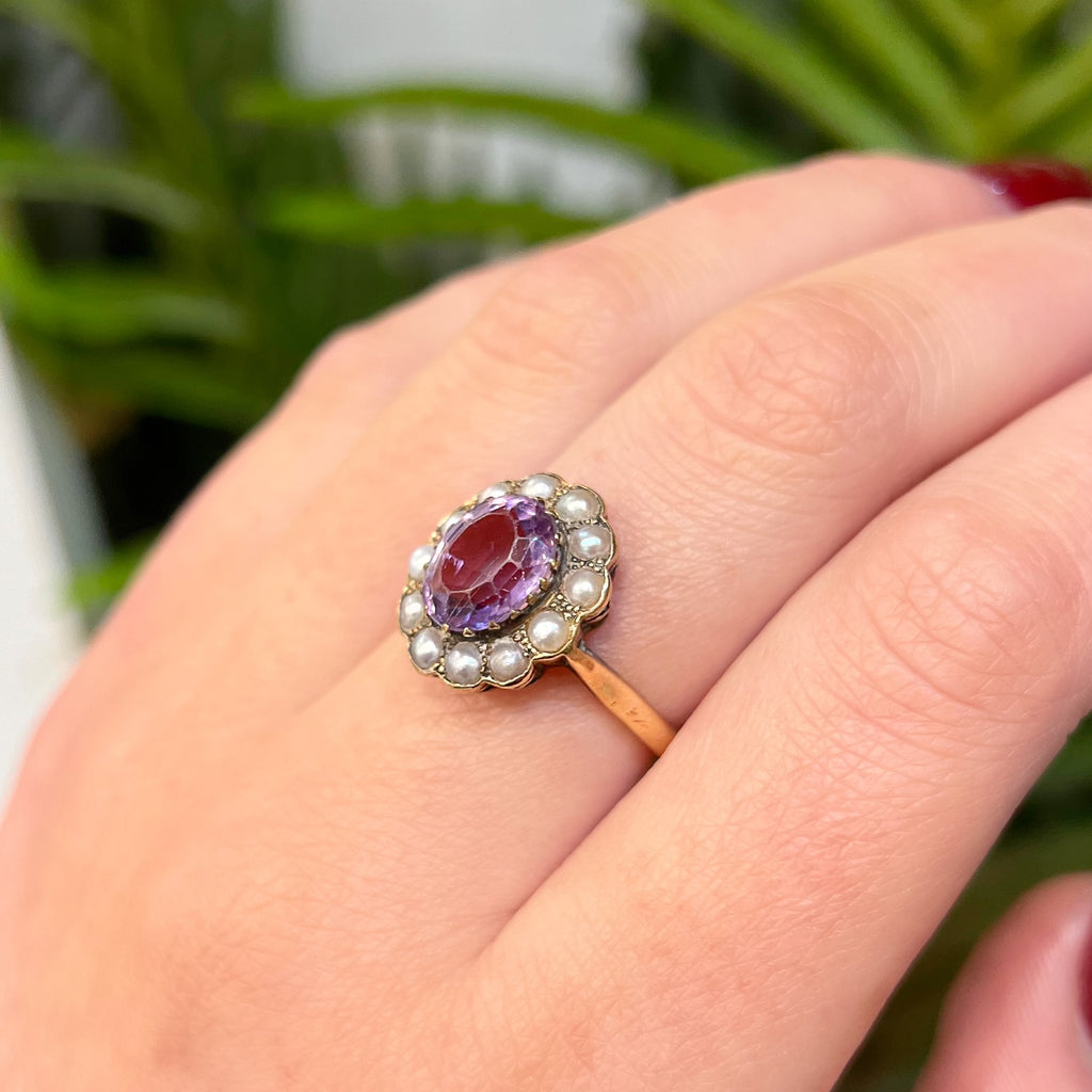 Vintage Amethyst and Pearl 9ct Yellow Gold Cluster Ring | Size O