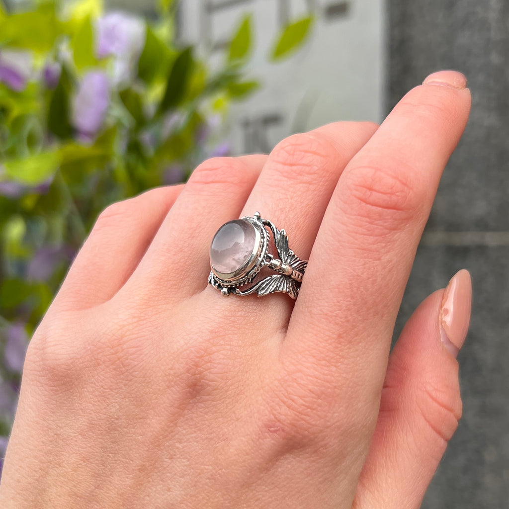 Butterfly Shoulder Rose Quartz Sterling Silver Ring | Size R