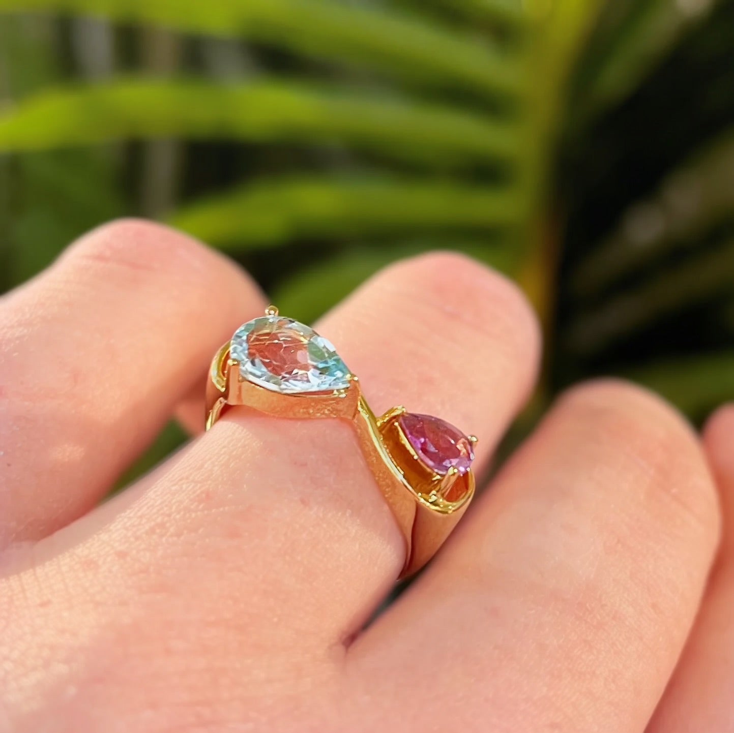Aqua & Lilac Gold Infinity 'Toi et Moi' Ring | Size L | Unique & Co.