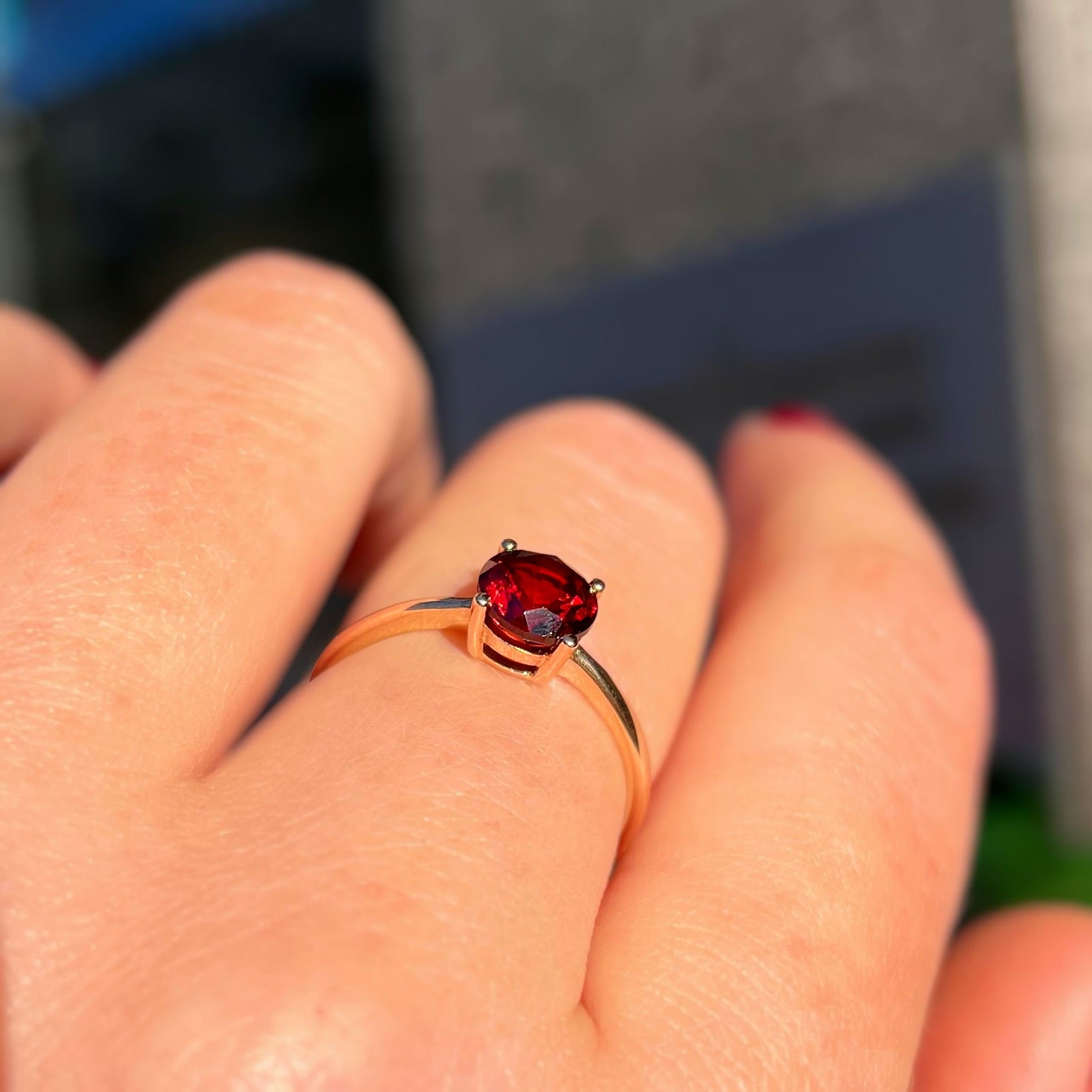 Vintage Round Garnet 9ct Yellow Gold Solitaire Stacking Ring | Size O ½
