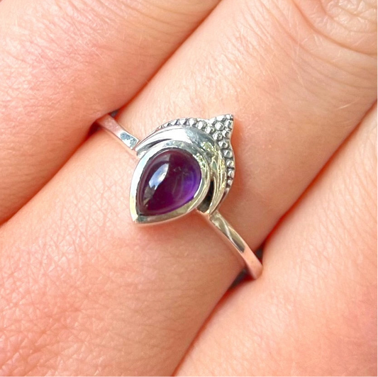 Dainty Sterling Silver Teardrop Purple Amethyst Ring - Size H ½