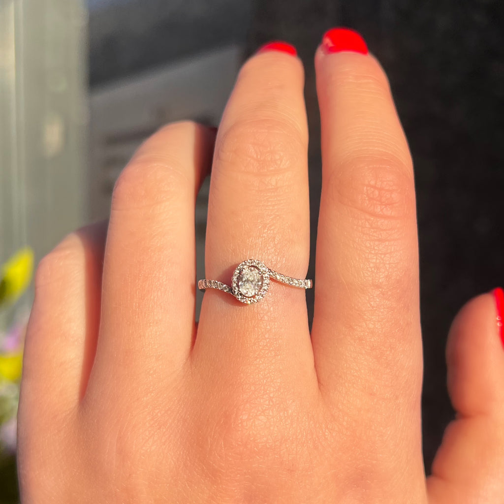 Diamond Twist 18ct White Gold Engagement Ring | Size O