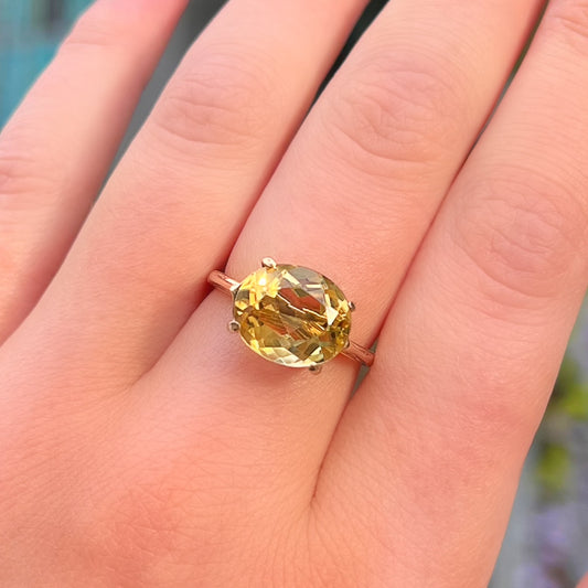 Chunky Vintage 9ct Yellow Gold Landscape Oval Cut Citrine Cocktail Ring  - Size O