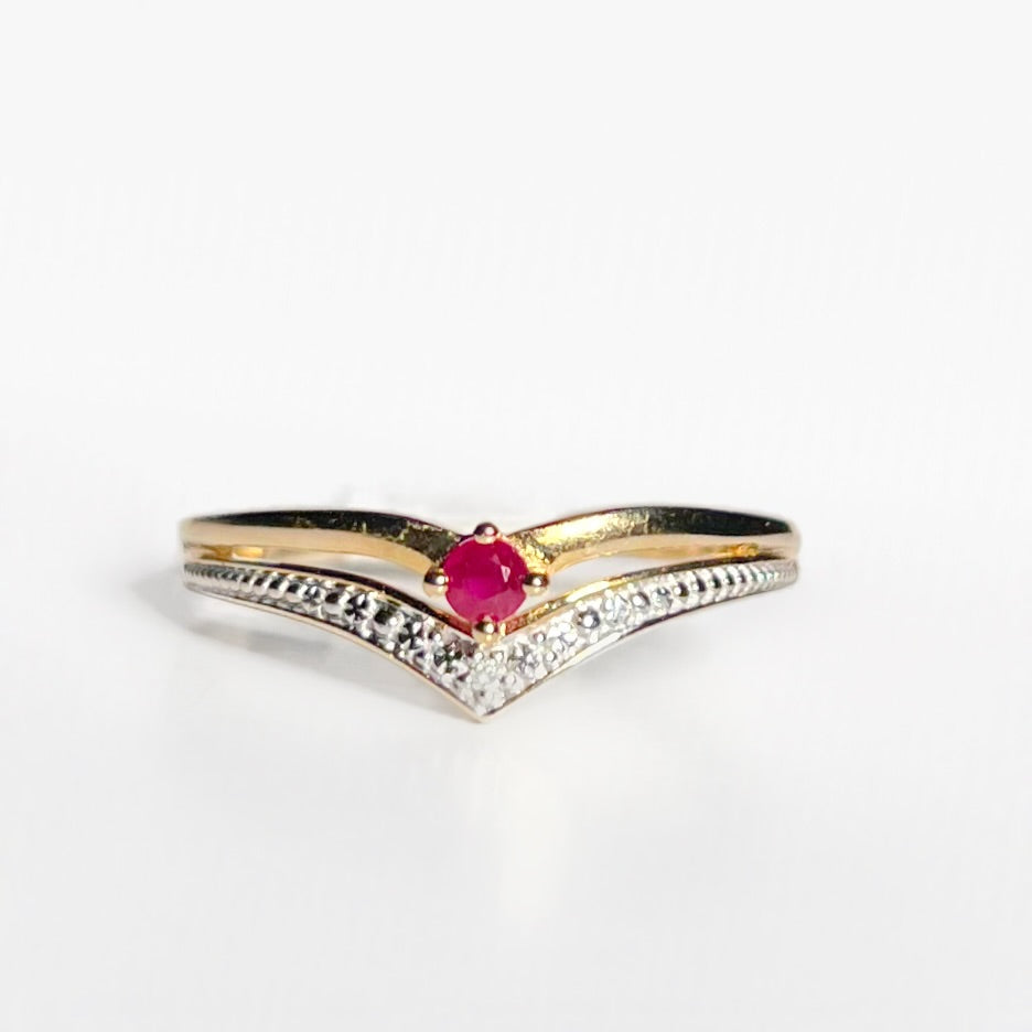 Vintage Ruby 9ct Yellow Gold Wishbone Stacking Ring | Size P