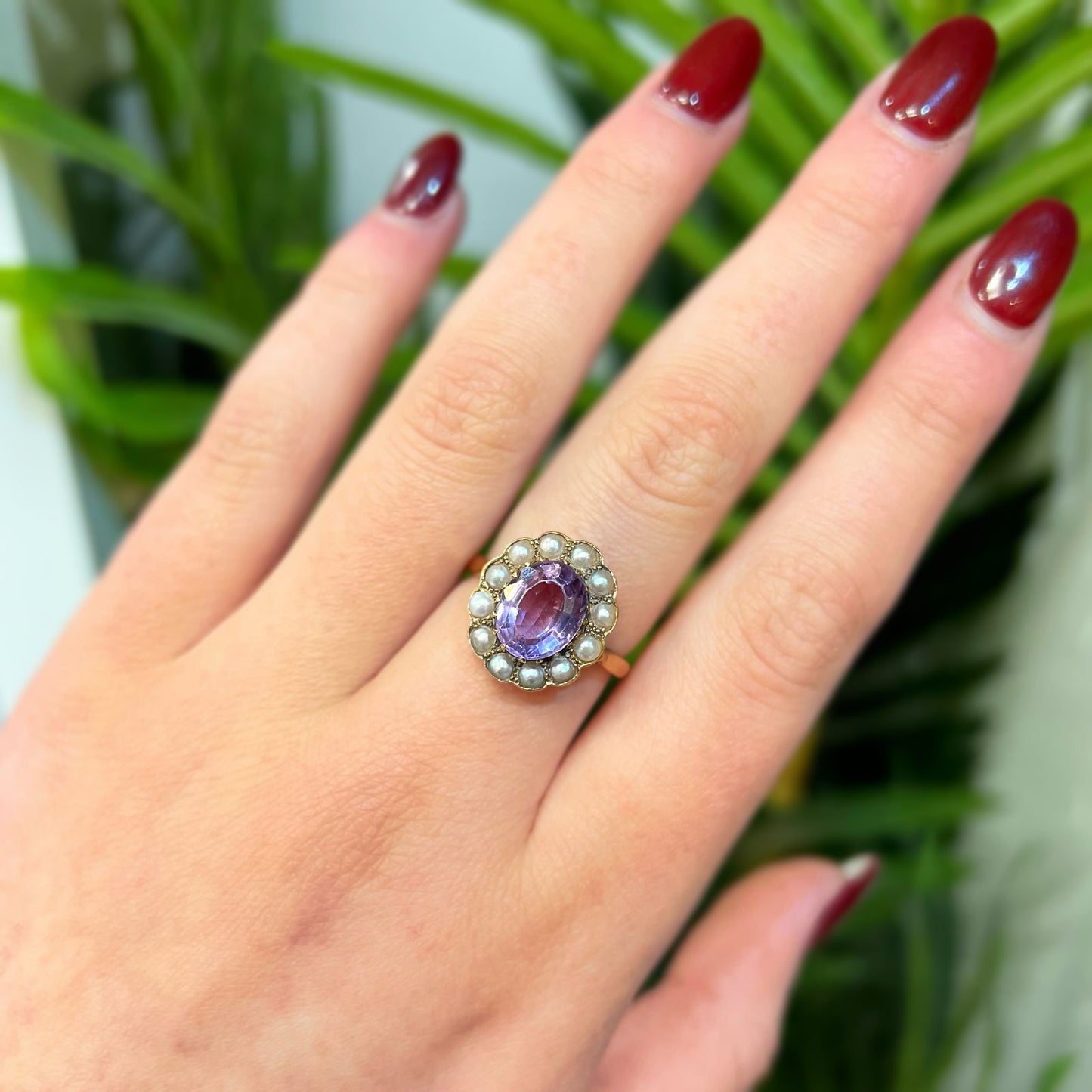 Vintage 9ct Yellow Gold Purple Amethyst and Pearl Cluster Ring - Size O