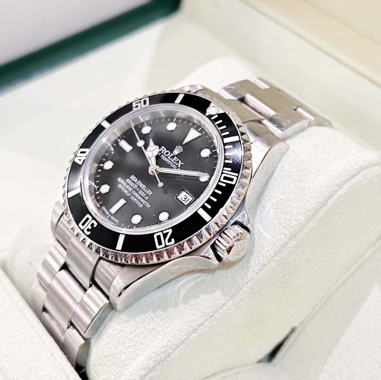 Pre-owned Stainless Steel Rolex Sea-Dweller 4000 Gent's Watch