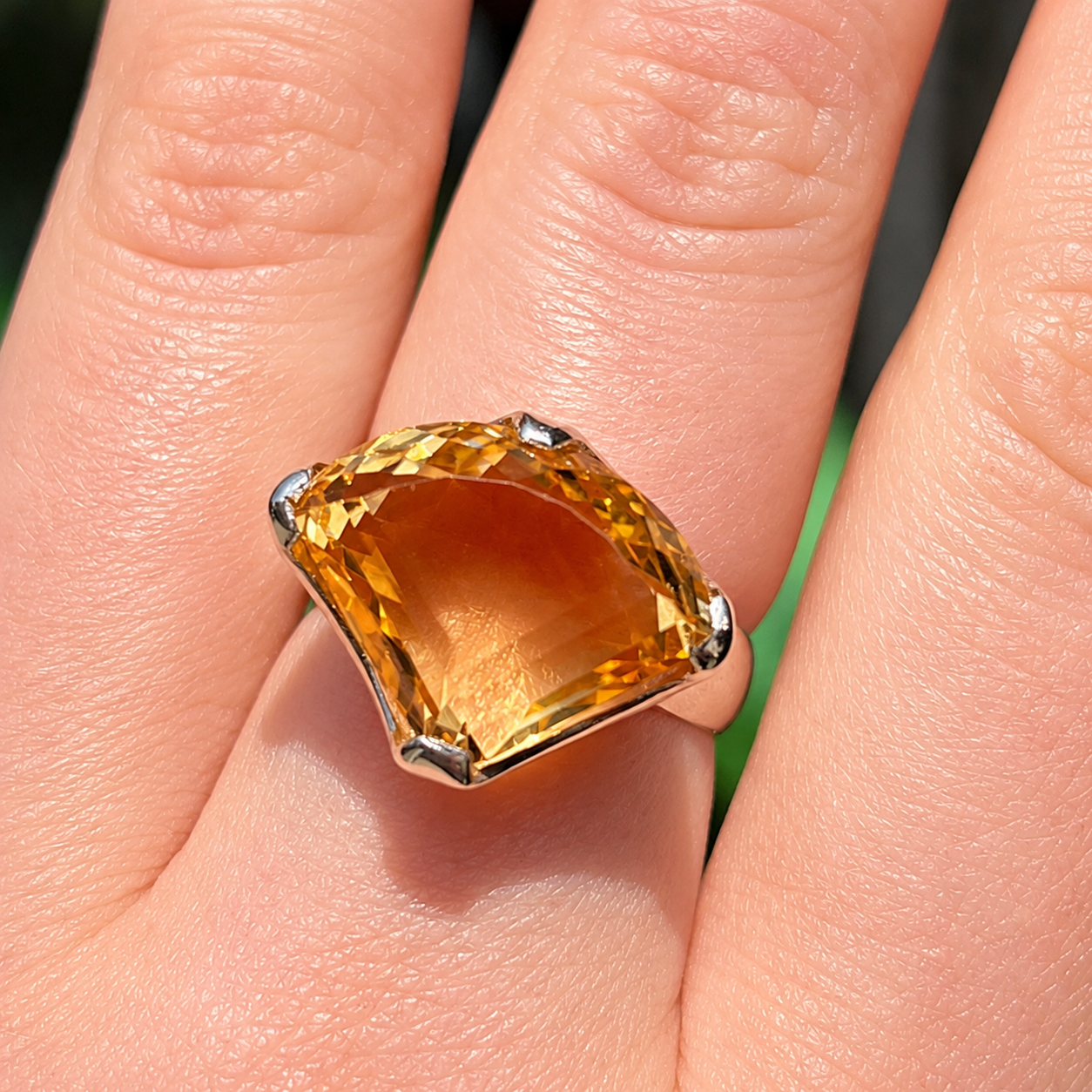 Sterling Silver Abstract Pear Shaped Citrine Cocktail Ring - Size N ½