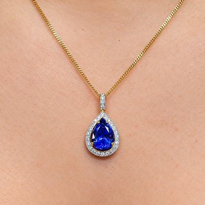 Vintage Pear Shaped Blue Tanzanite and Diamond 18ct Yellow Gold Necklace