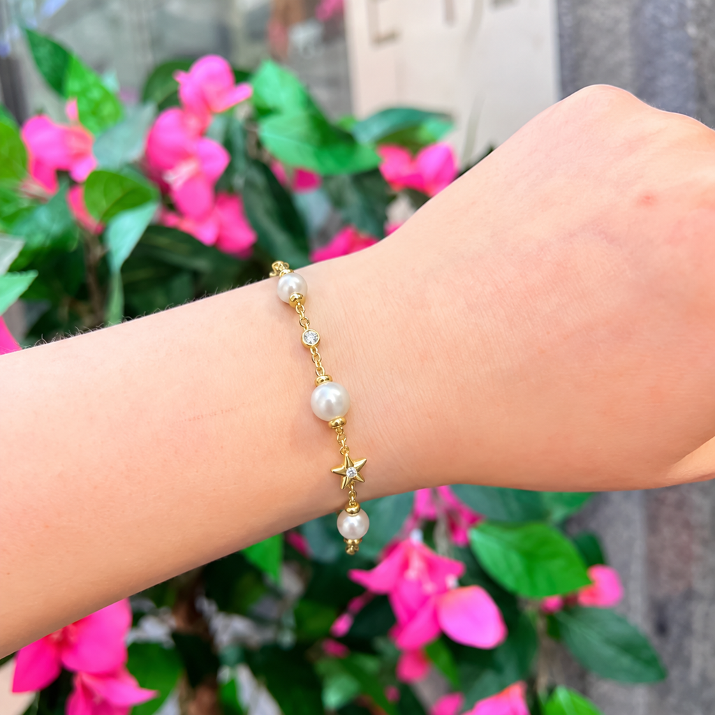14ct Gold Plated Cubic Zirconia Shell Pearl and Star Station Bracelet | Ania Haie