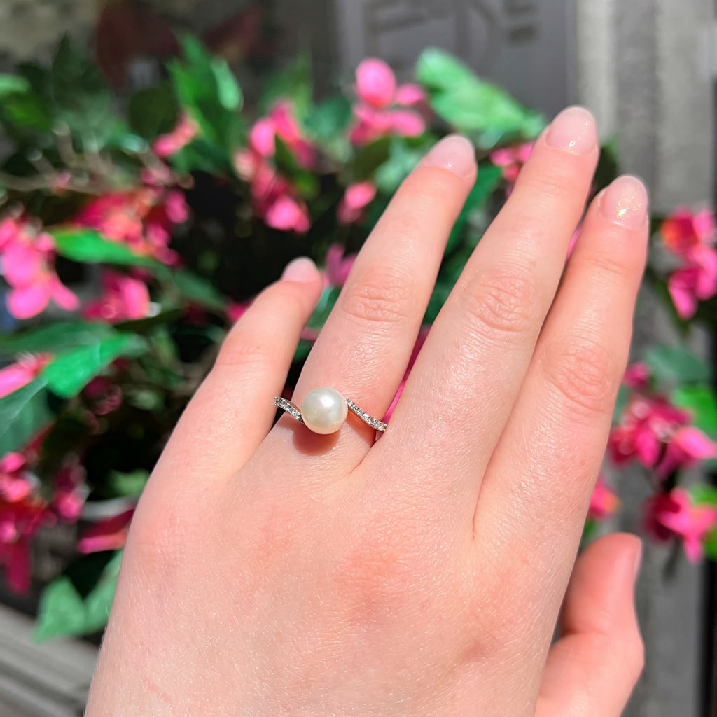 Pearl and Diamond 9ct Yellow Gold Twist Ring | Size L