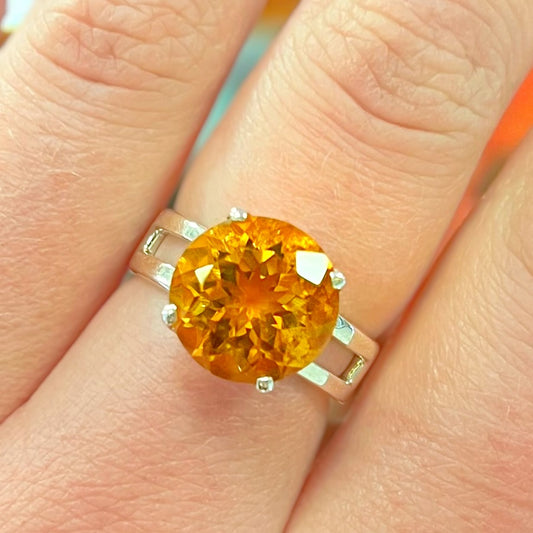 Incredible Sterling Silver Round Madeira Citrine Ring - Size M