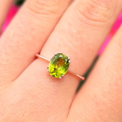 Claw Set Oval Peridot Sterling Silver Solitaire Ring | Size O