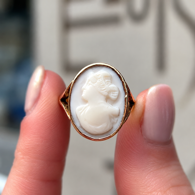 Antique Edwardian 9ct Rose Gold White Cameo Ring | Size G