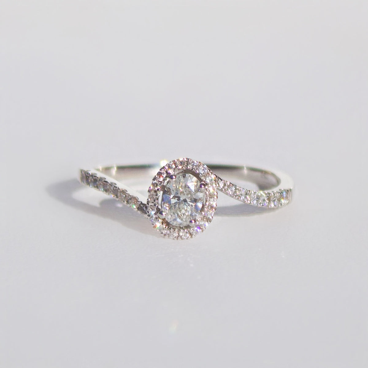 Diamond Twist 18ct White Gold Engagement Ring | Size O