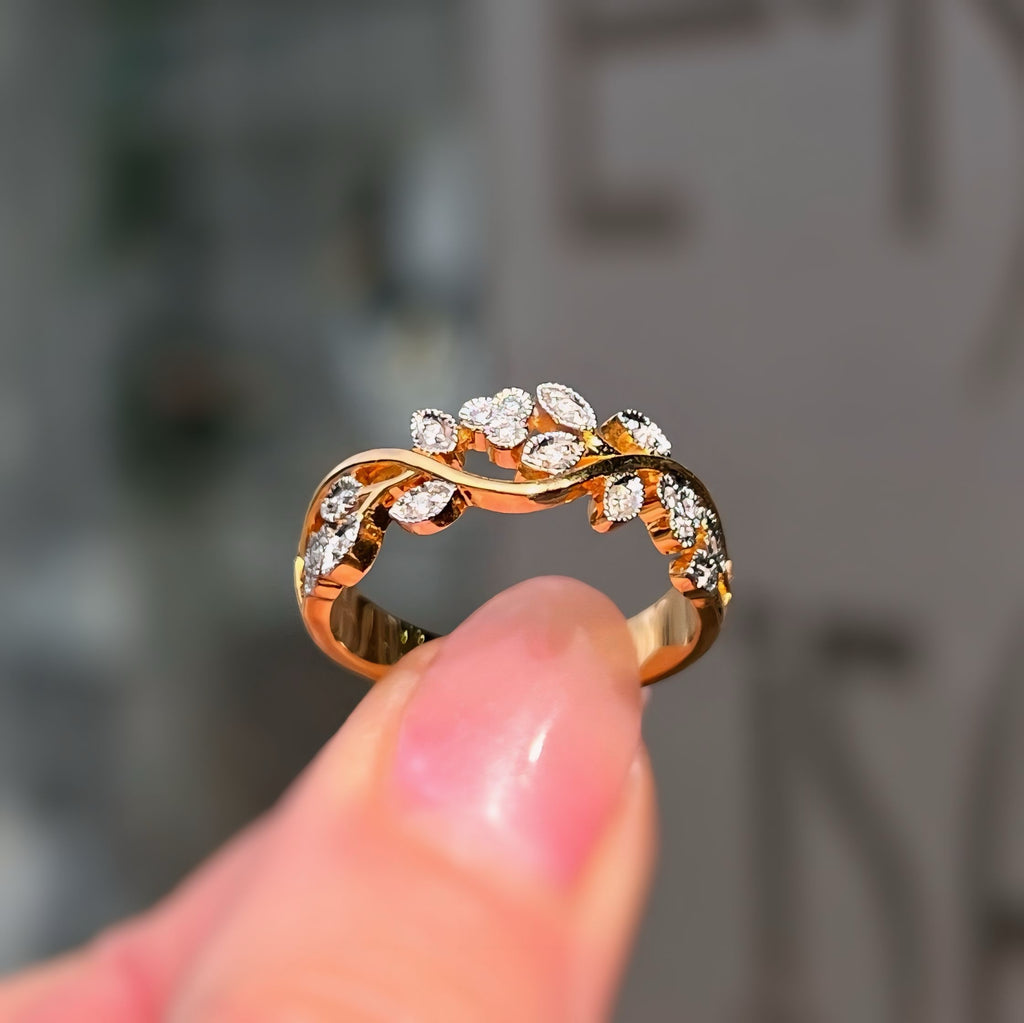 'The Flora' Floral Diamond 18ct Yellow Gold Band Ring | Size M ½