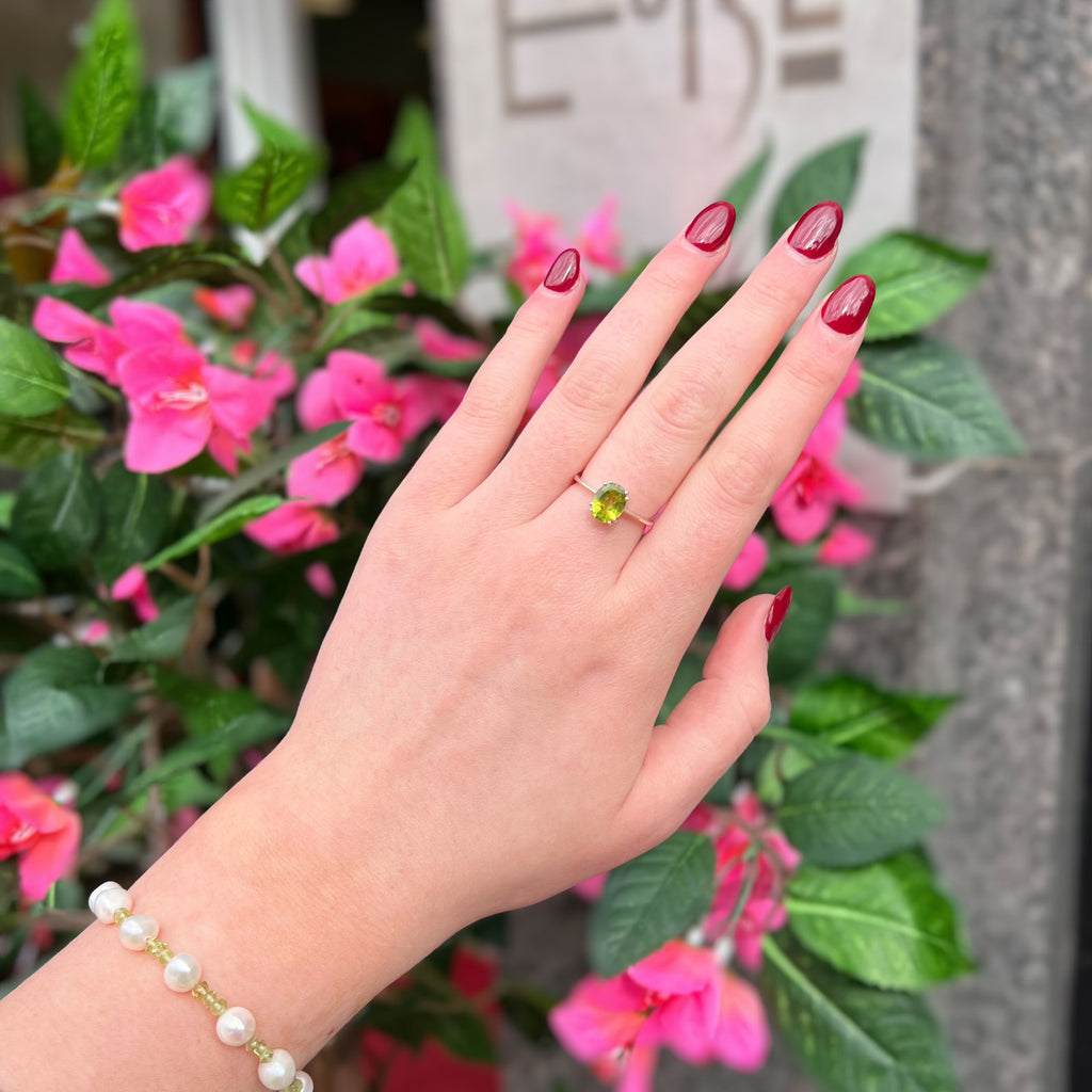 Claw Set Oval Peridot Sterling Silver Solitaire Ring | Size O