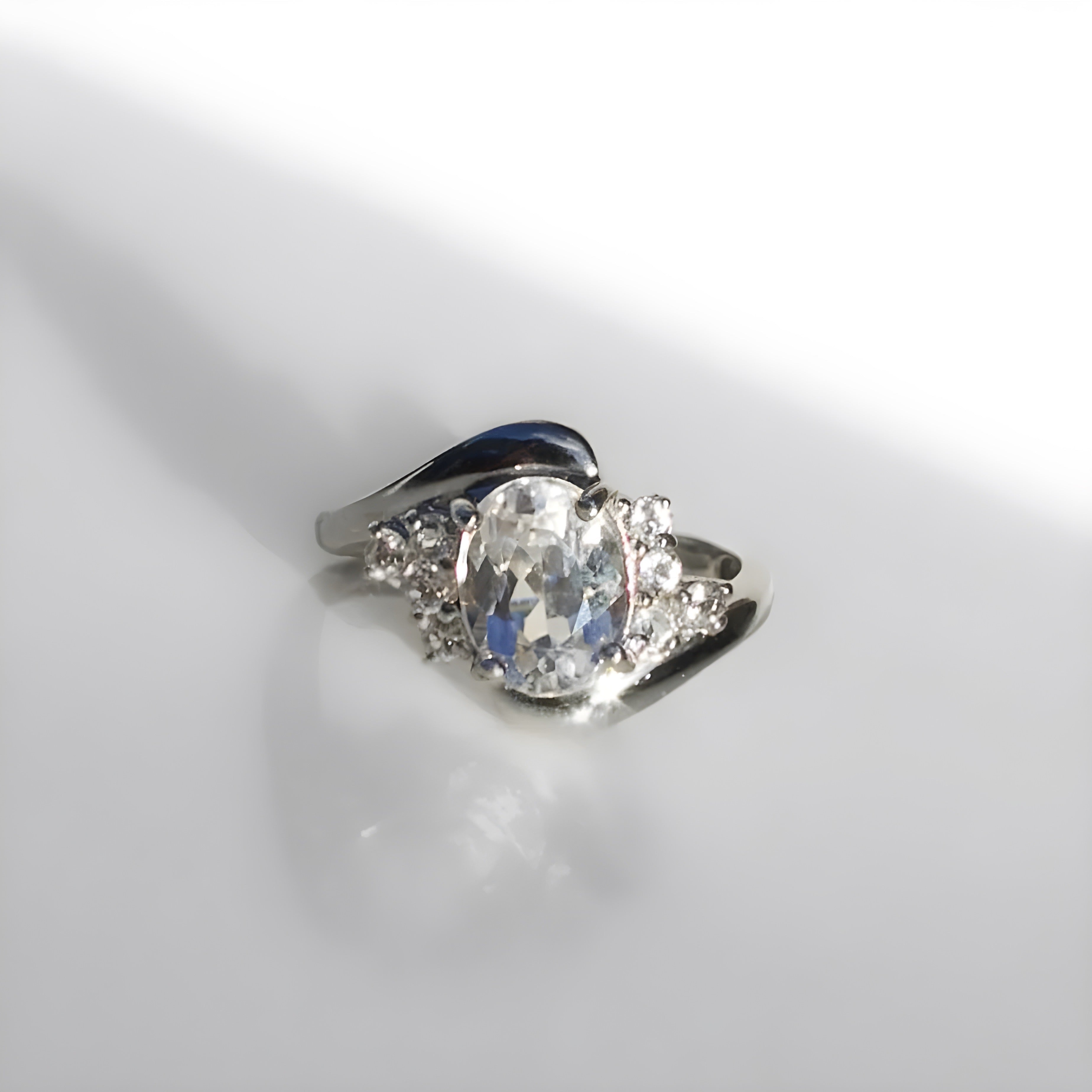 Vintage White Spinel and White Topaz 9ct White Gold Twist Dress Ring | Size K