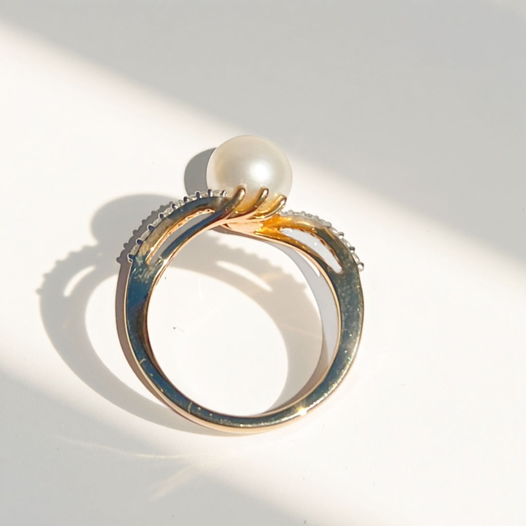 Pearl and Diamond 9ct Yellow Gold Twist Ring | Size L
