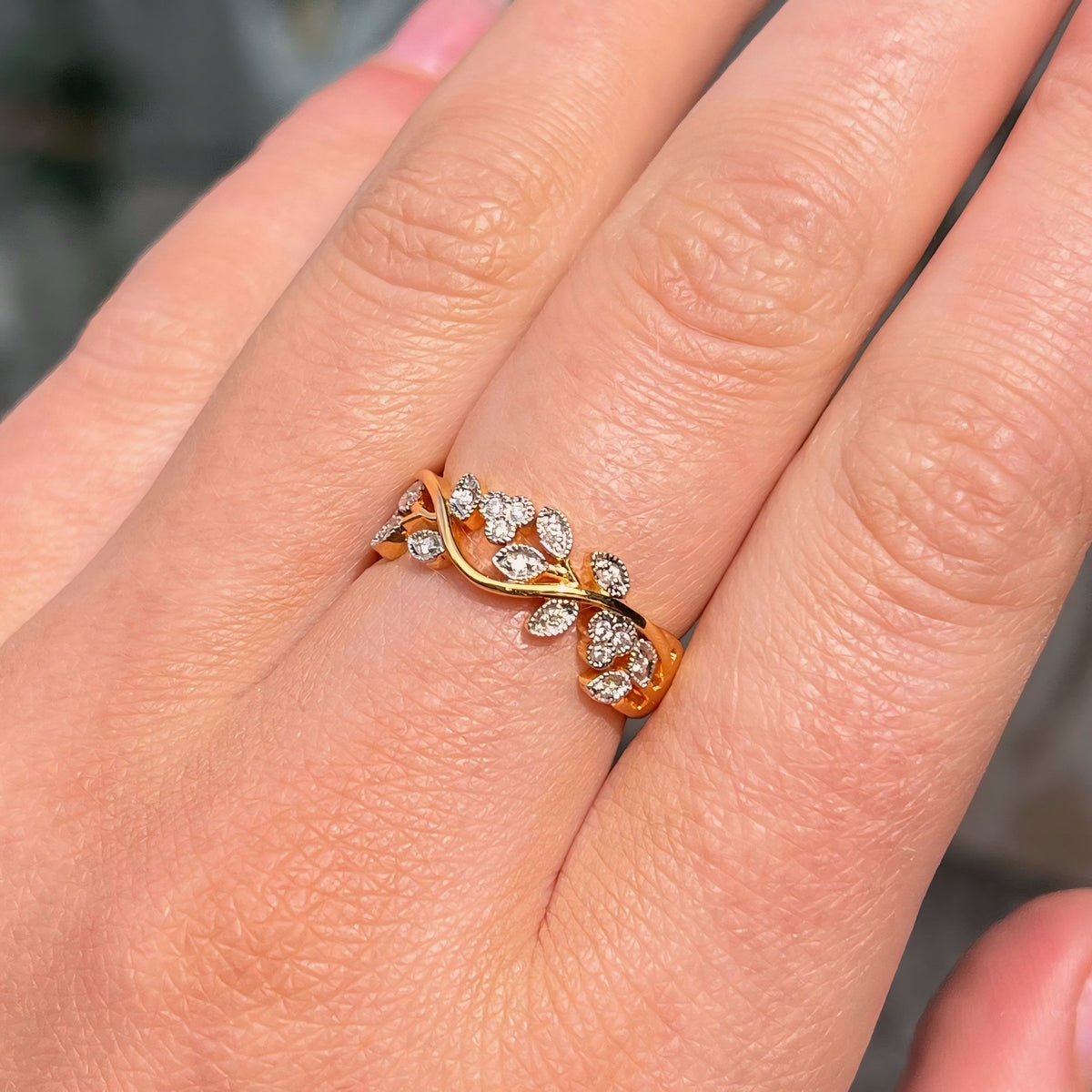 'The Flora' Floral Diamond 18ct Yellow Gold Band Ring | Size M ½