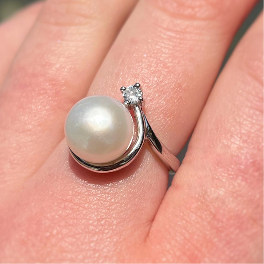 Sterling Silver Cubic Zirconia and Pearl Swirl Ring - M 1/2