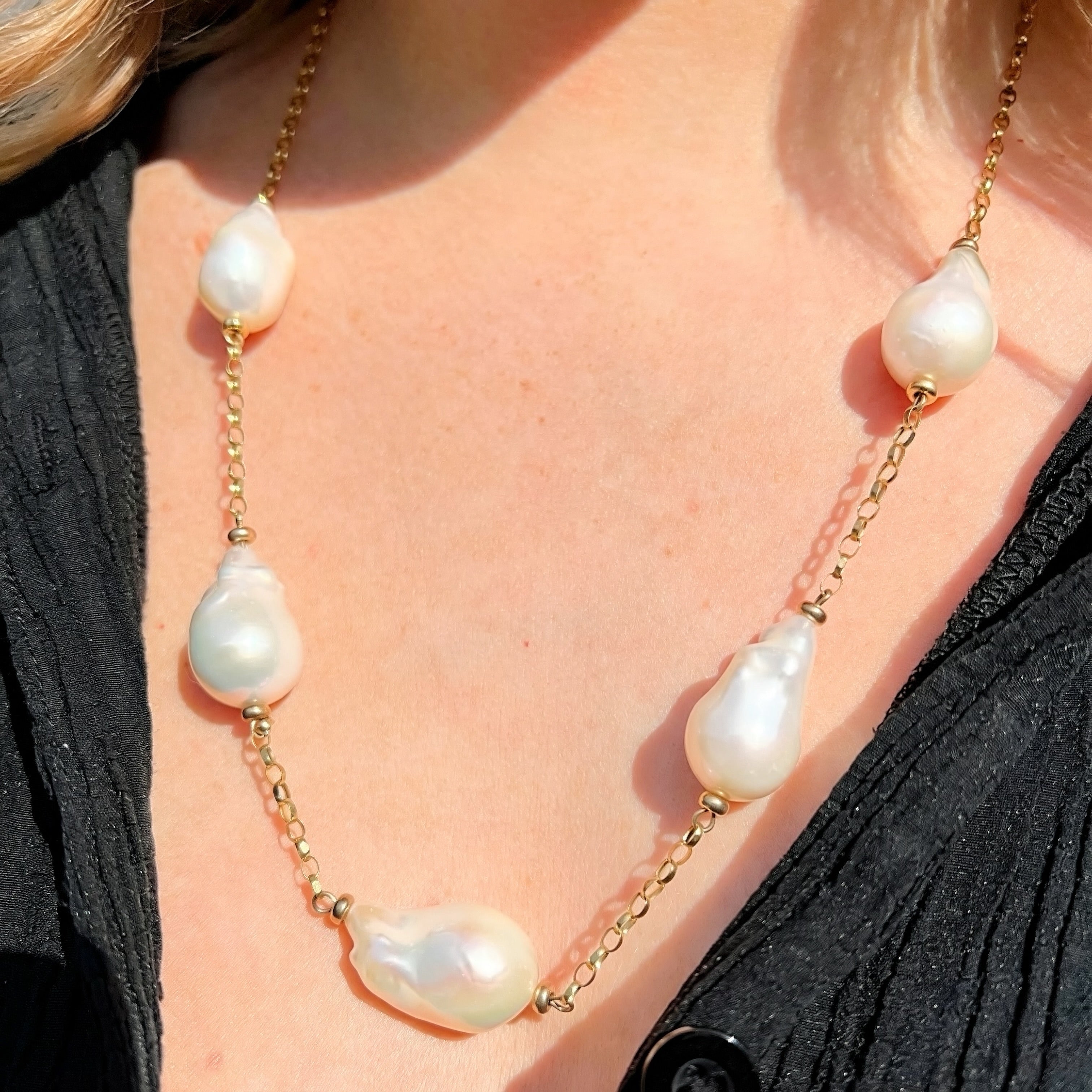Vintage Baroque Pearl 9ct Gold Station Necklace