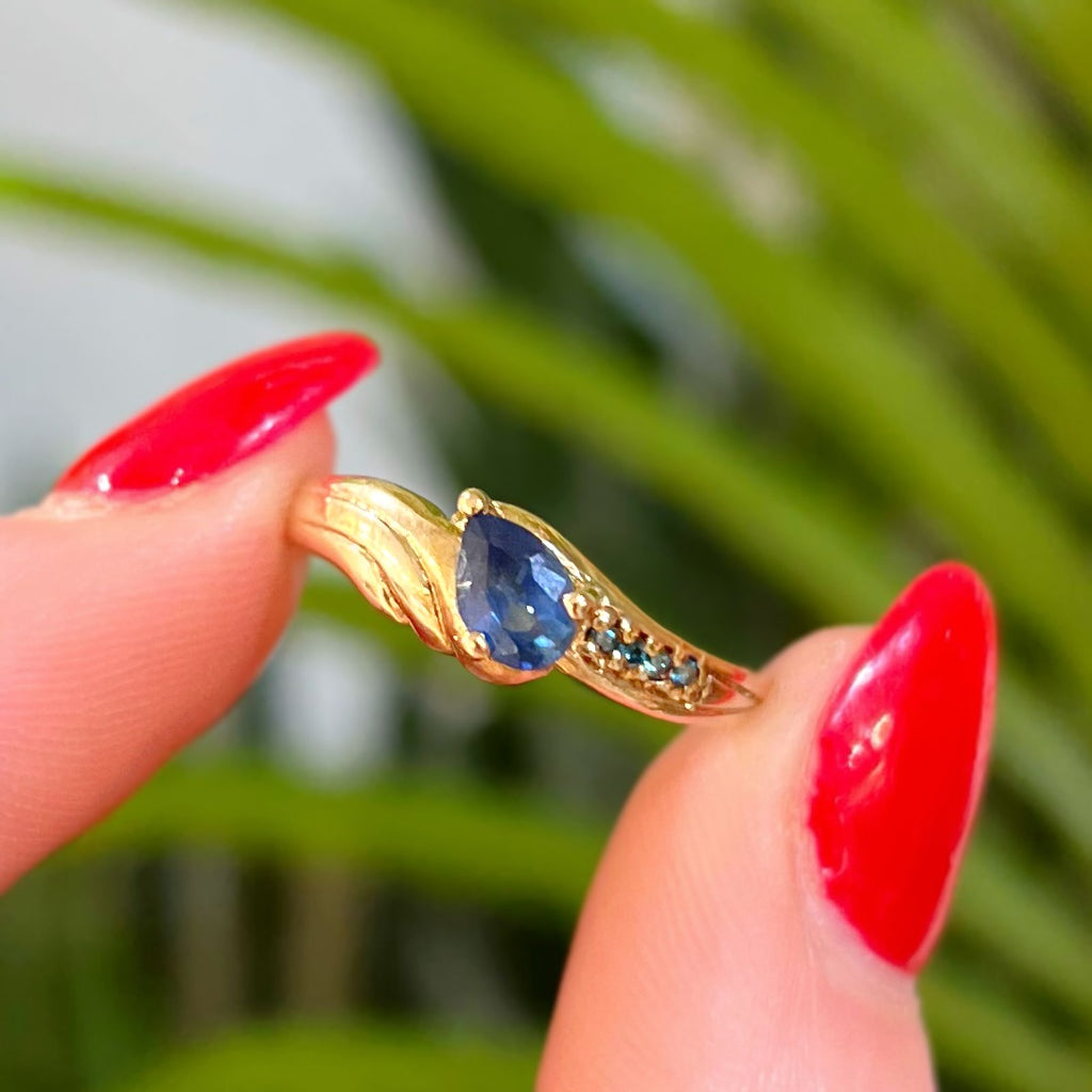 Rare Vintage Sapphire and Blue Diamond 9ct Yellow Gold Dress Ring | Size N
