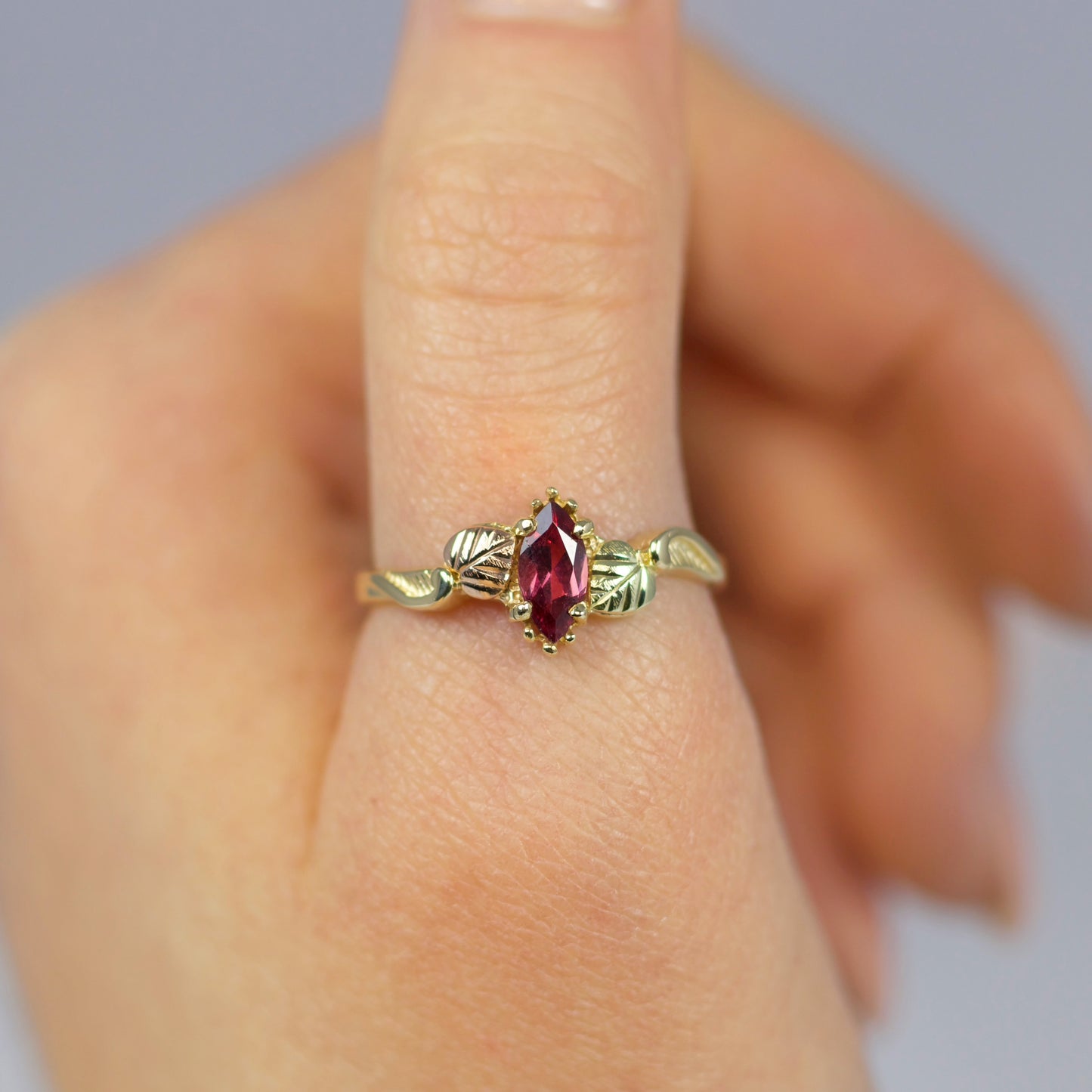 Ornate Vintage 10K Gold Pink Tourmaline Nature Inspired Ring - Size R