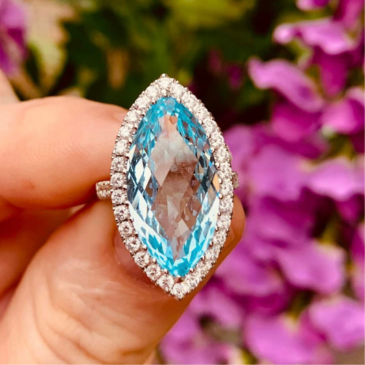 Magnificent 18ct White Gold Marquise Cut Blue Topaz & Diamond Statement Cocktail Ring - SIZE M
