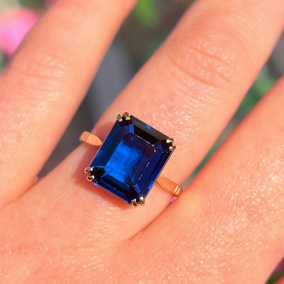 Vintage Emerald-Cut Synthetic Blue Sapphire 9ct Yellow Gold Cocktail Ring | Size M