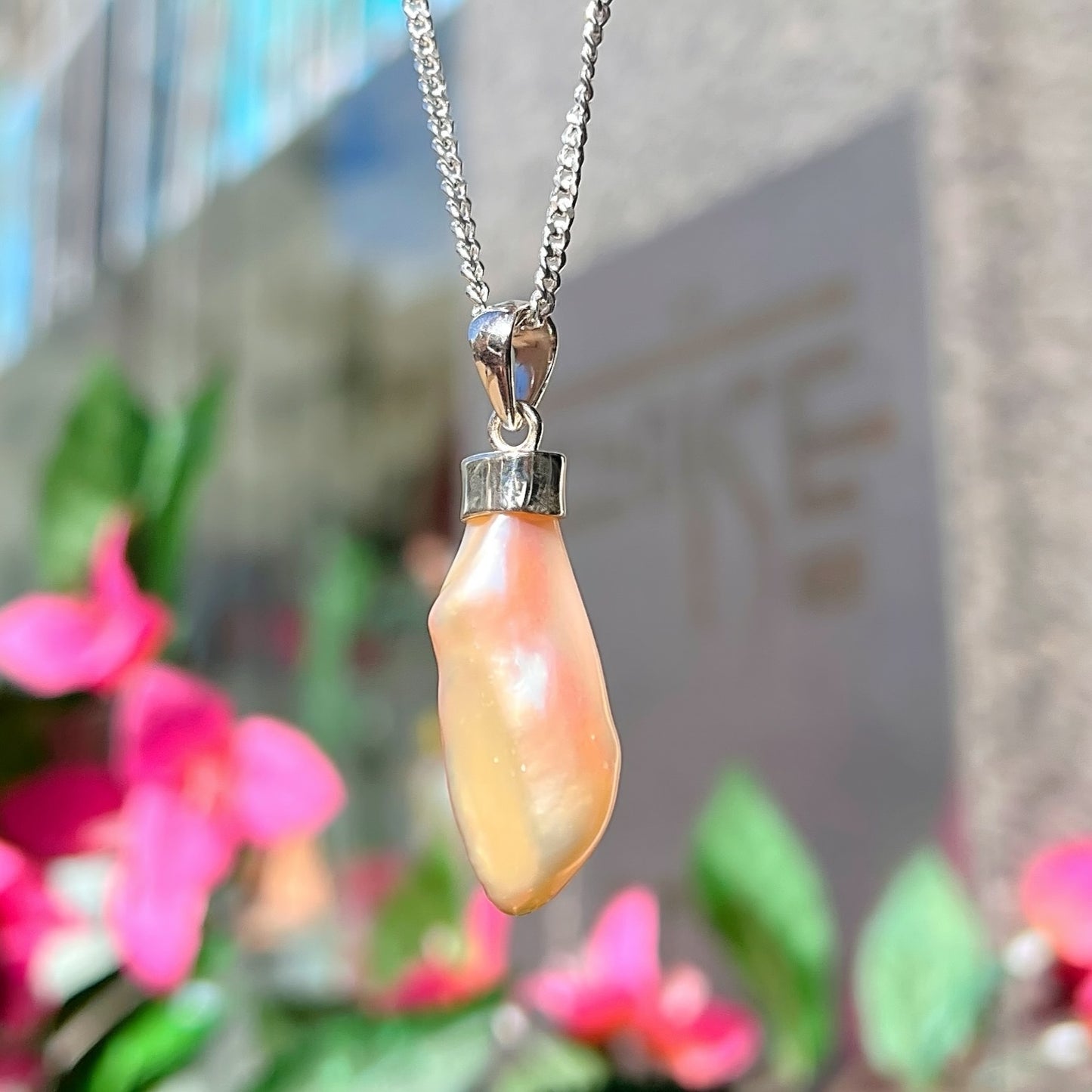 Unusual Sterling Silver Irregular Shaped Pearl Drop Pendant