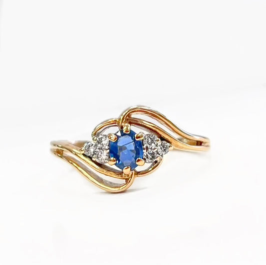 Classic Vintage 9ct Yellow Gold Sapphire Twisted Trilogy Style Ring - Size Q1/2