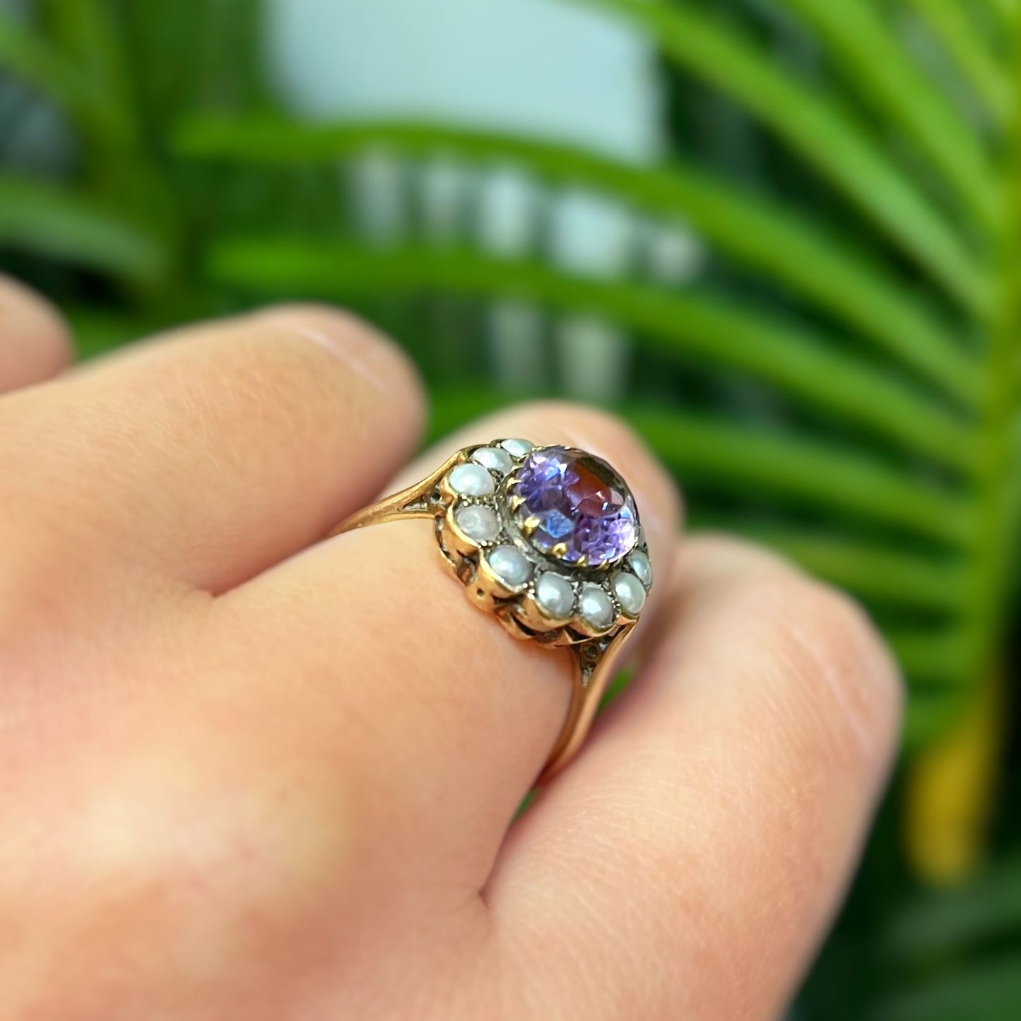 Vintage 9ct Yellow Gold Purple Amethyst and Pearl Cluster Ring - Size O