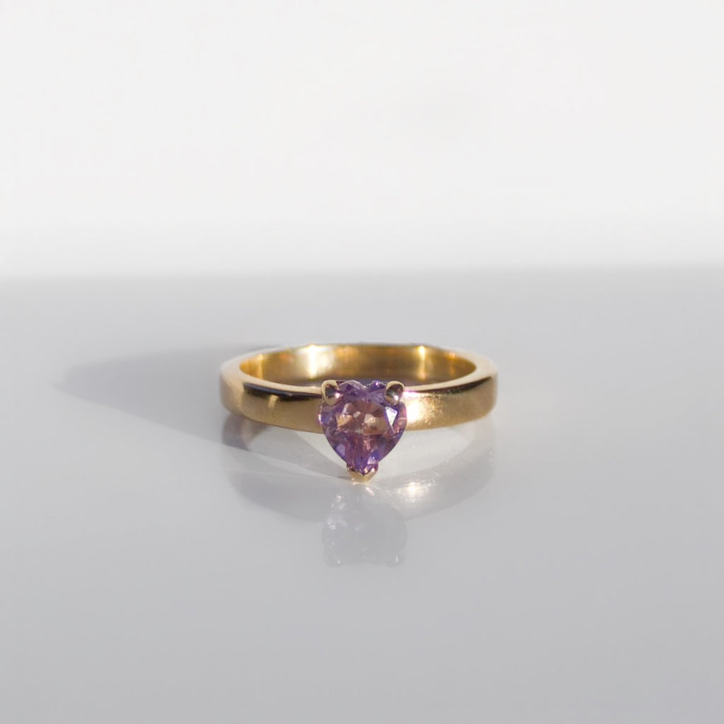 Handmade Vintage Amethyst 9ct Yellow Gold Heart Solitaire Ring | Size M