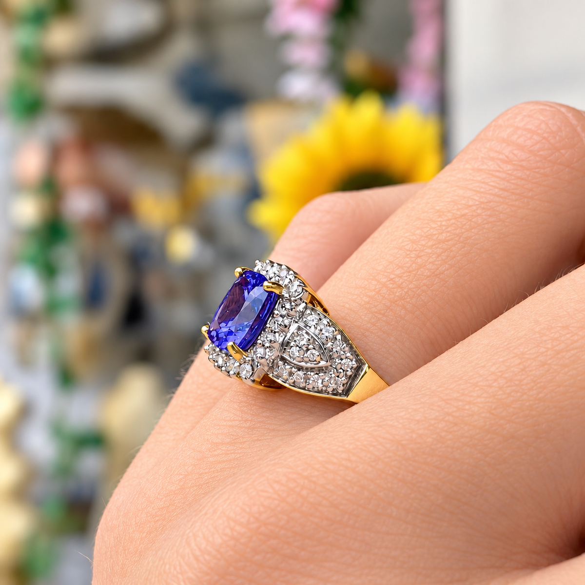 Vintage Indigo Tanzanite and Diamond 18ct Yellow Gold Cluster Chunky Ring | Size N