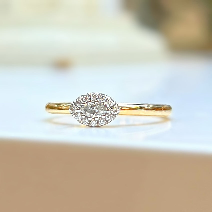 Diamond 9ct Yellow Gold Eye Shape Ring | Size O