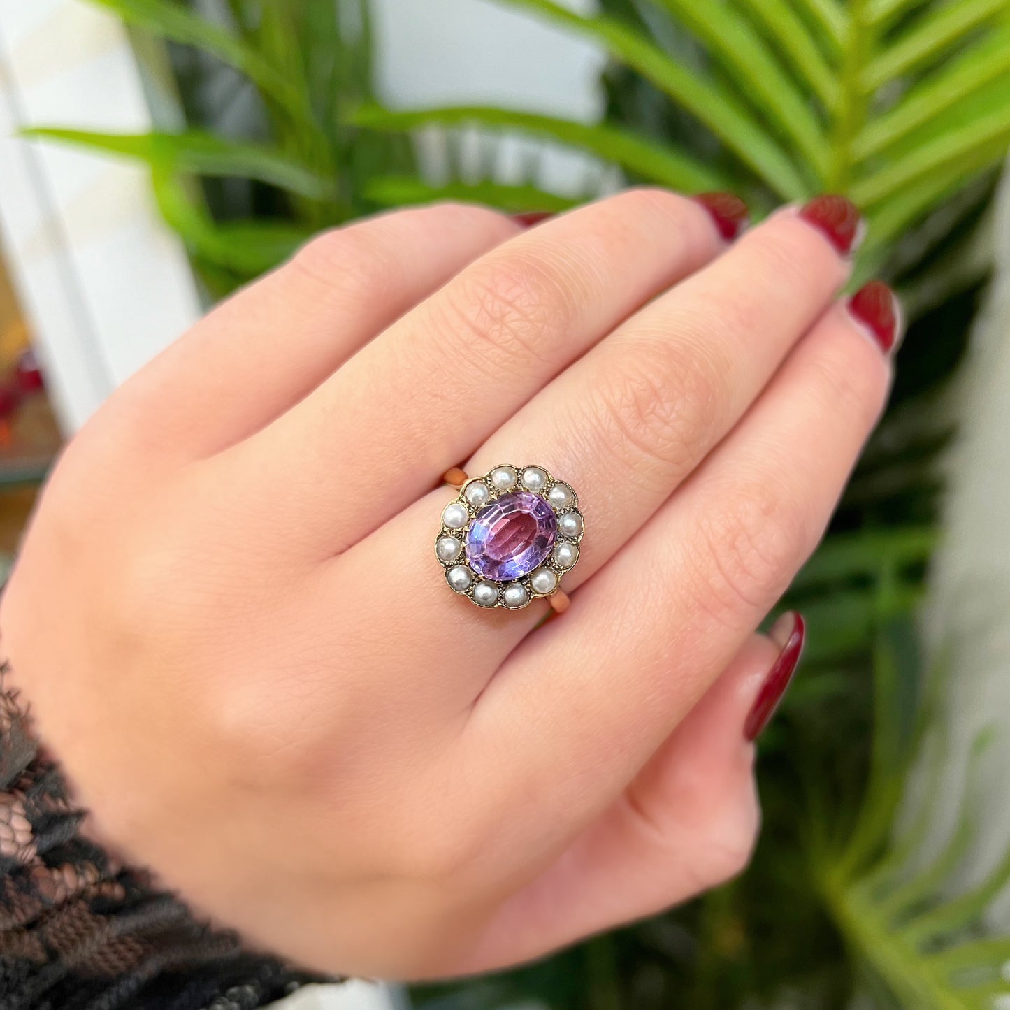 Vintage 9ct Yellow Gold Purple Amethyst and Pearl Cluster Ring - Size O