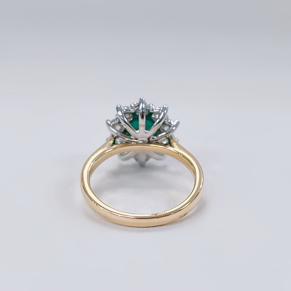 Classic Emerald and Diamond 18ct Yellow Gold Cluster Ring | Size M ½