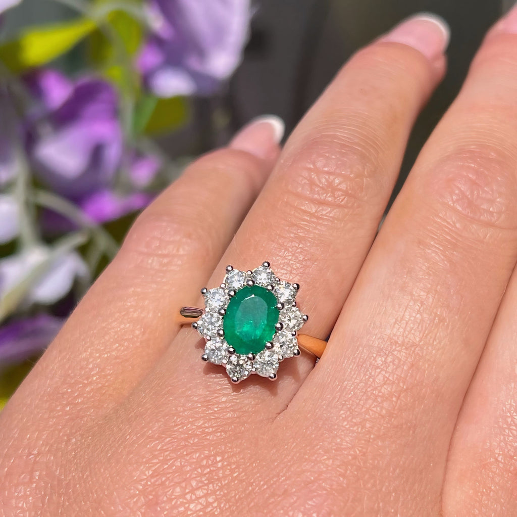 Classic Emerald and Diamond 18ct Yellow Gold Cluster Ring | Size M ½
