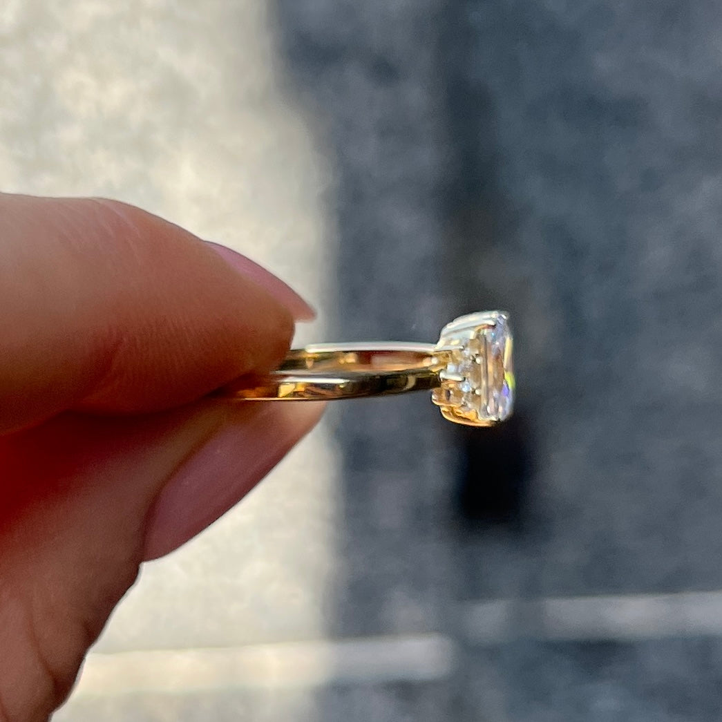 9ct Yellow Gold Emerald Cut Cubic Zirconia Ring - Size N