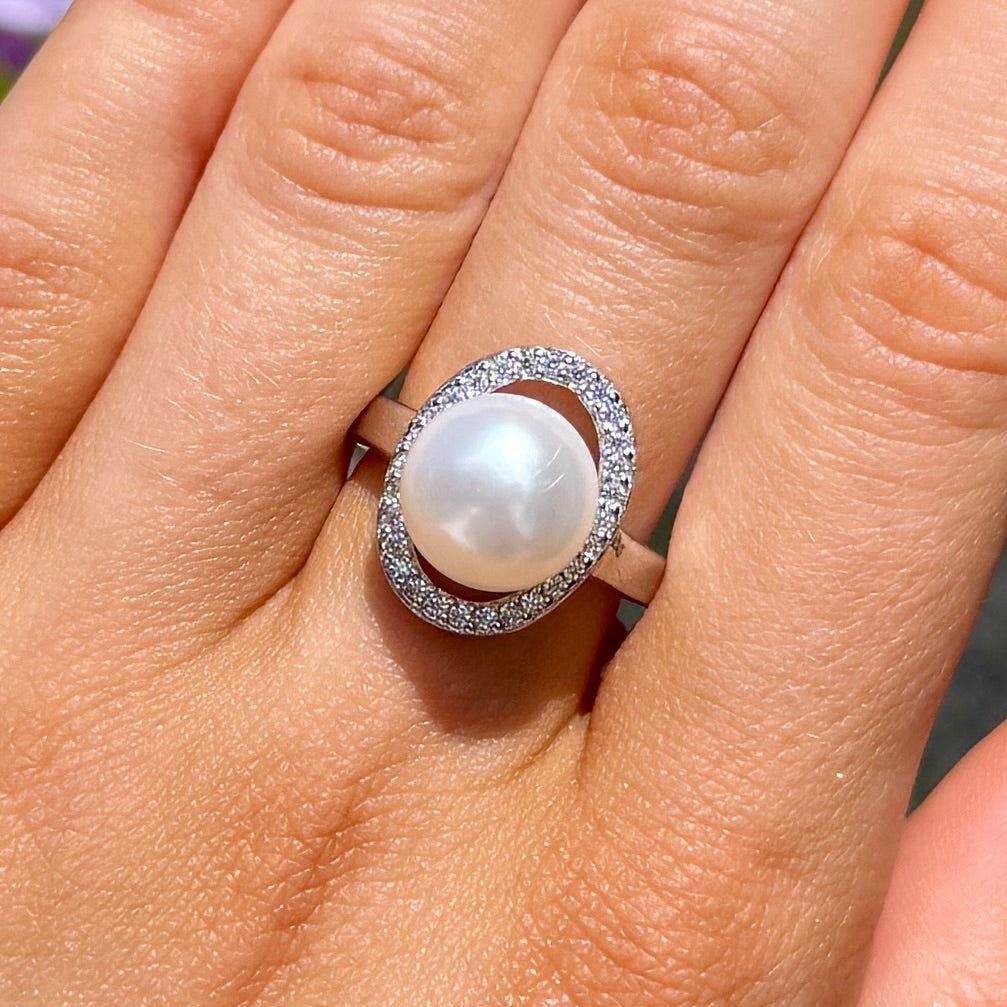 Cubic Zirconia and Pearl Sterling Silver Swirl Ring | Size M ½