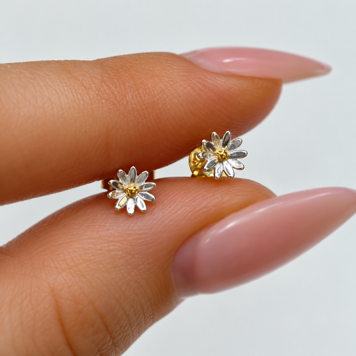 Sterling Silver & 9ct Gold Plated Two-Tone Daisy Stud Earrings