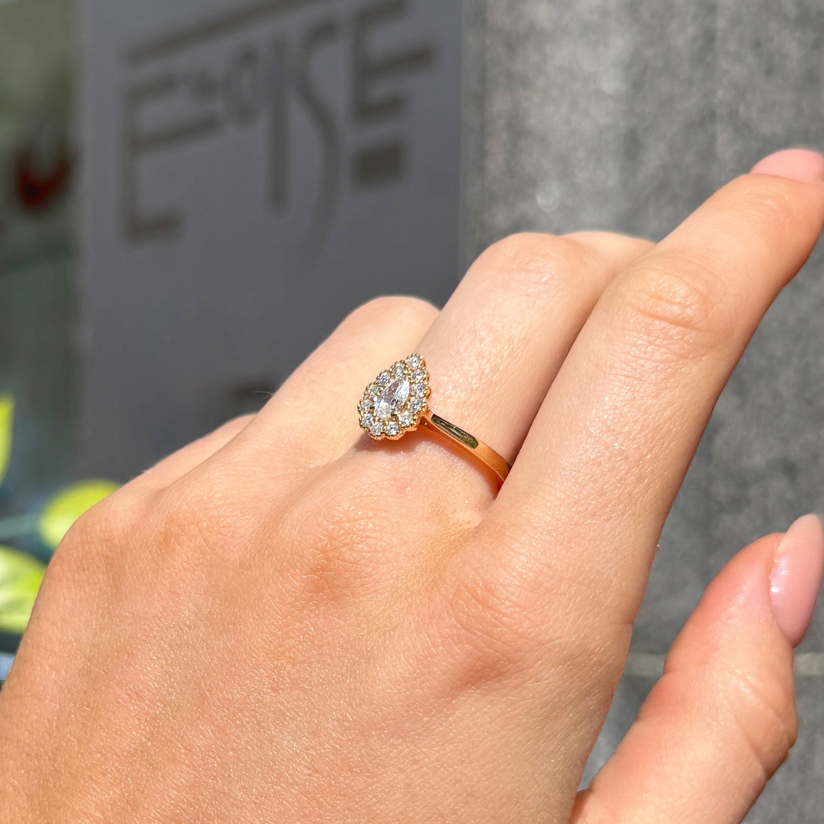 Pear Shaped Diamond 18ct Yellow Gold Ring | Size M