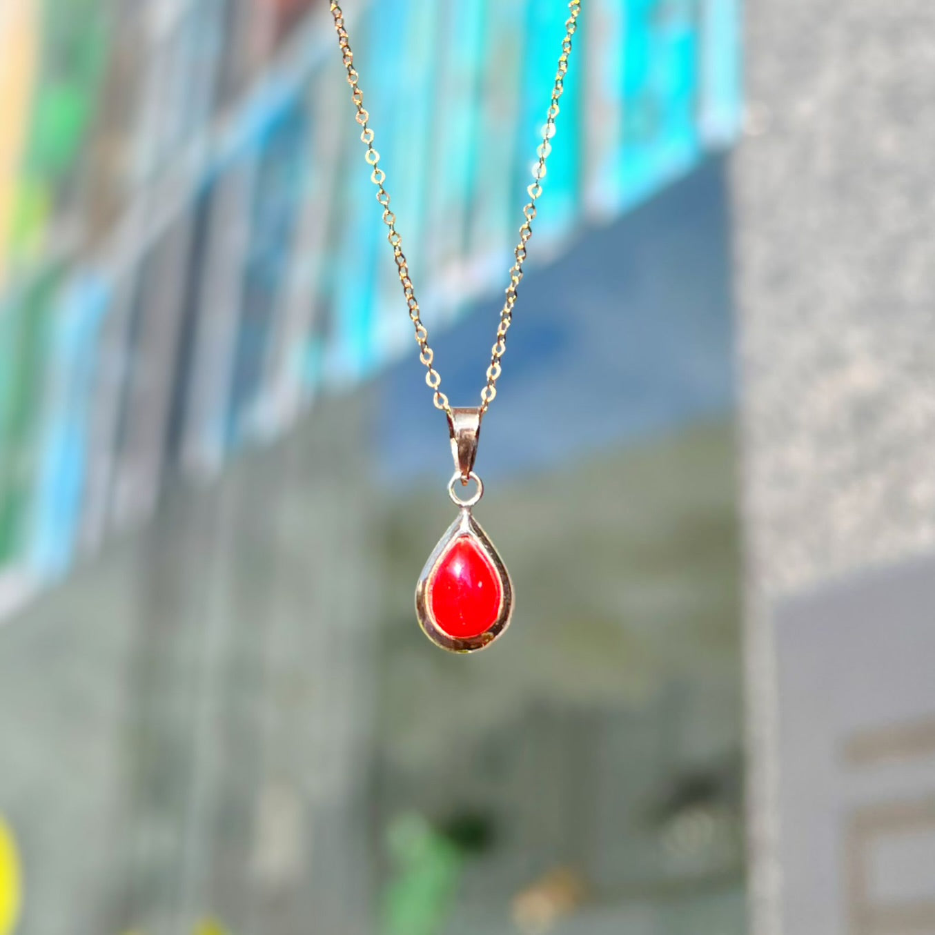 Rare and Timeless 9ct Yellow Gold Dainty Pear Shaped Coral Necklace