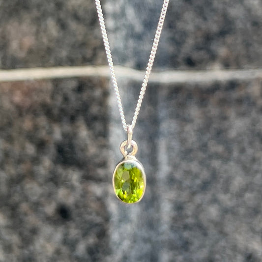 Sterling Silver Oval Green Peridot Necklace