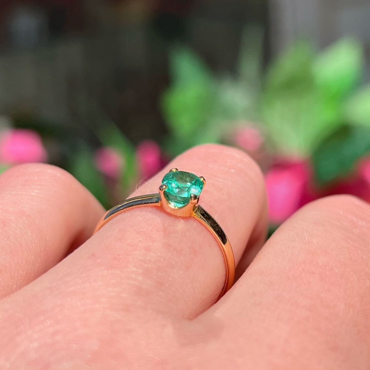Emerald 9ct Yellow Gold Solitaire Ring | Size O