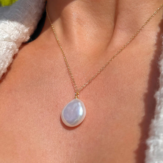 9ct Gold Plated Flat Freshwater Pearl Pendant Necklace