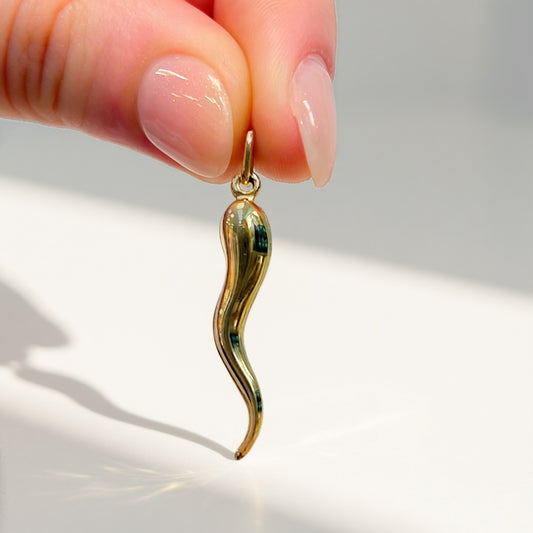 Vintage 9ct Yellow Gold Italian Cornicello Horn Charm