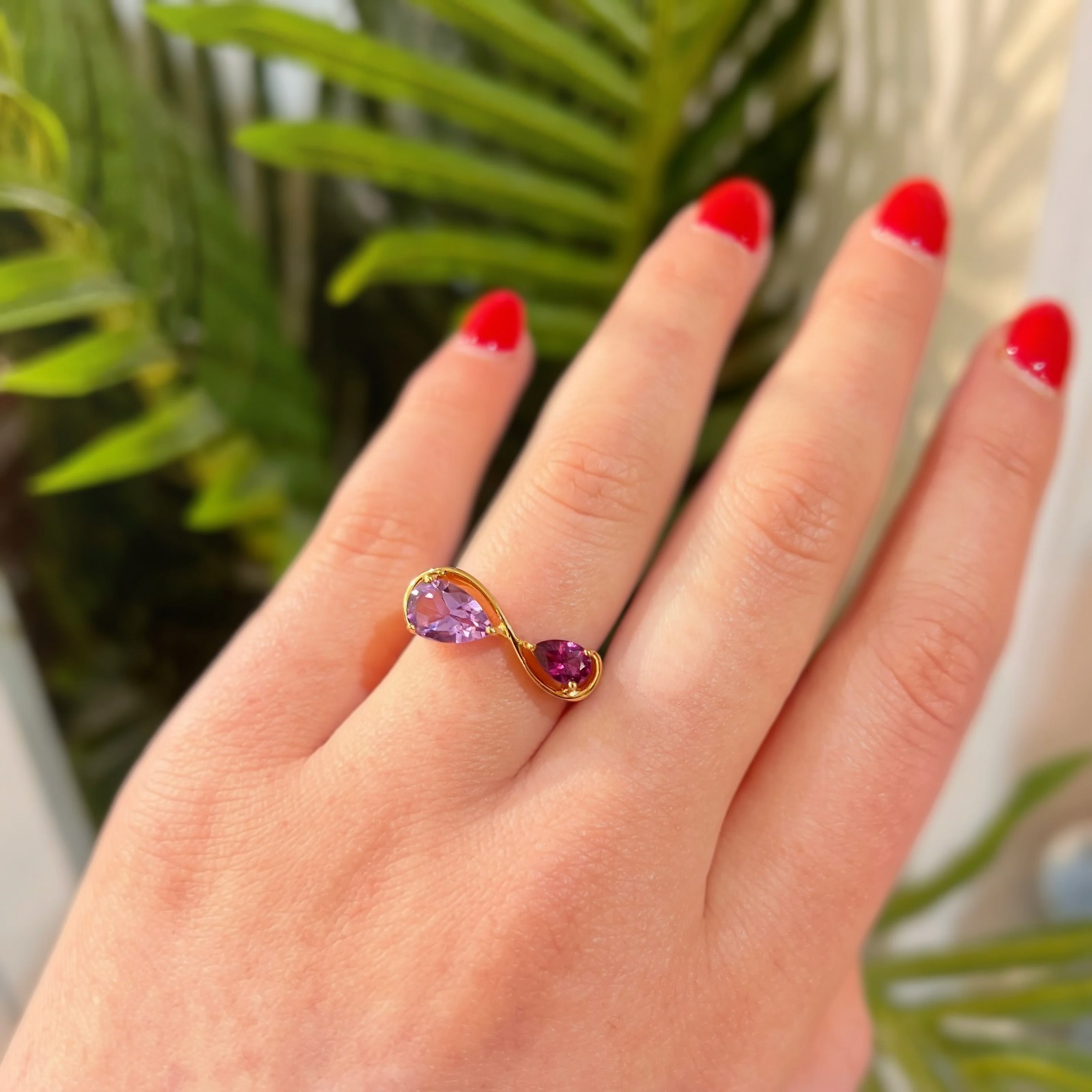 Burgundy & Lilac Gold Infinity 'Toi et Moi' Ring | Size M ½ | Unique & Co.